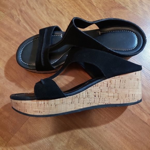 Donald pliner black wedge sandals suede size 8 euc - Picture 5 of 8